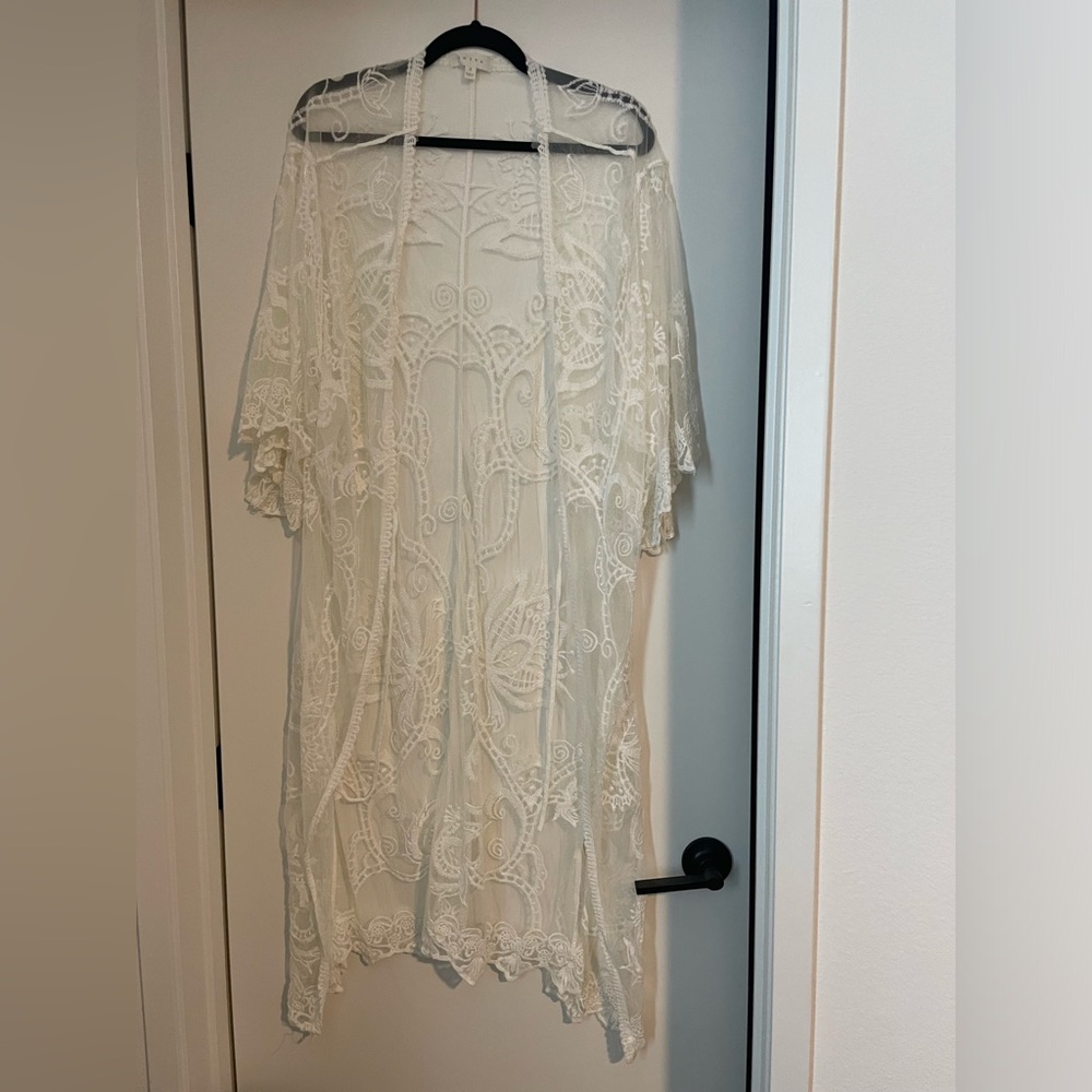 Adiva White Lace Cover Up